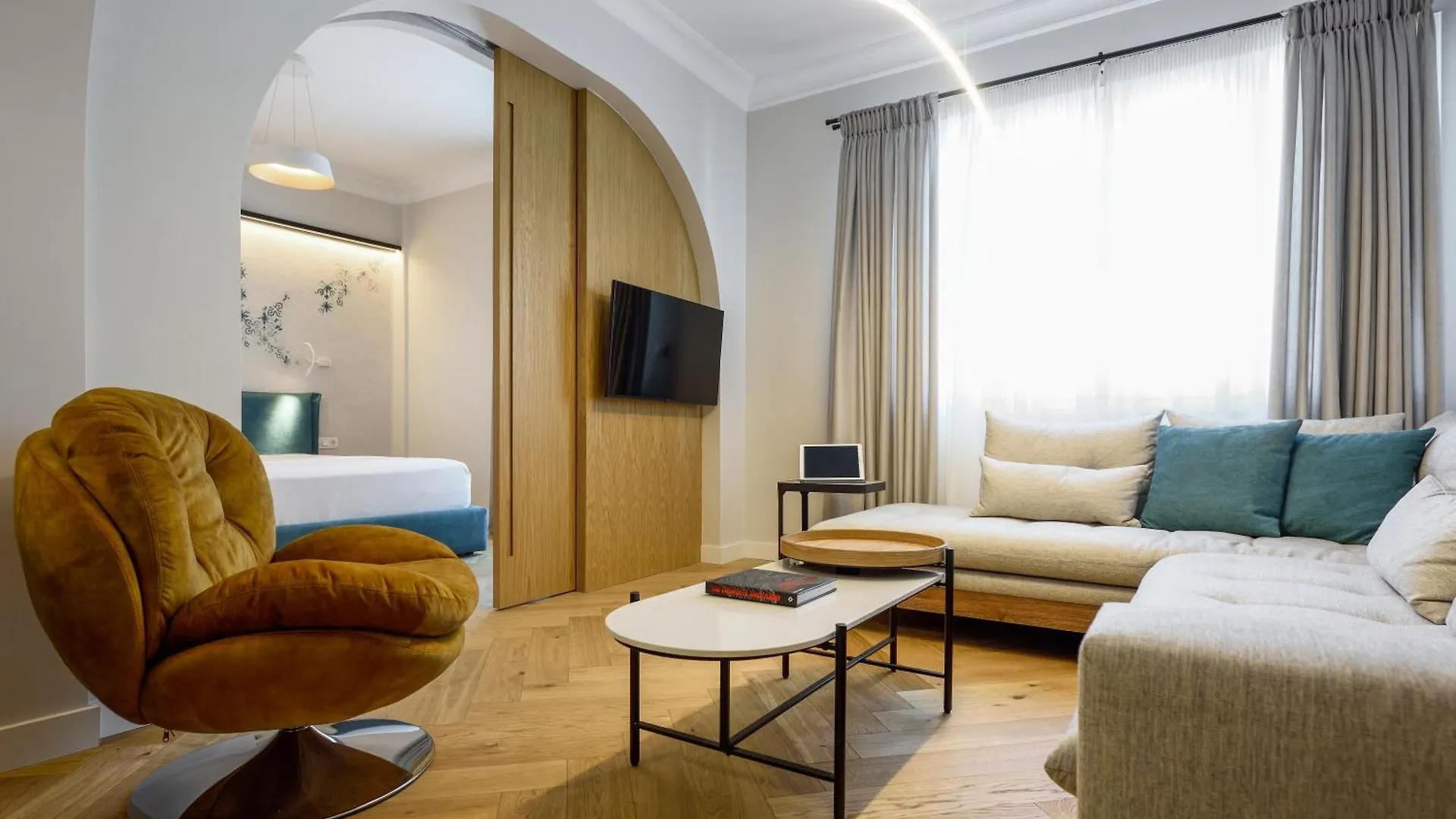 Queen Apartment Thessaloniki By Luxlikehome 0*,  Griekenland
